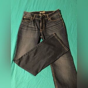 Wrangler women’s bootcut, 9/10 32” inseam